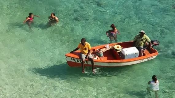 Bahia Apartments & Diving — Lagun, foto 4